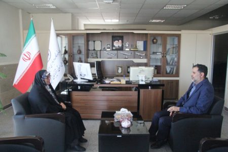 دیدار مدیران کل کانون و فرودگاه‌های استان