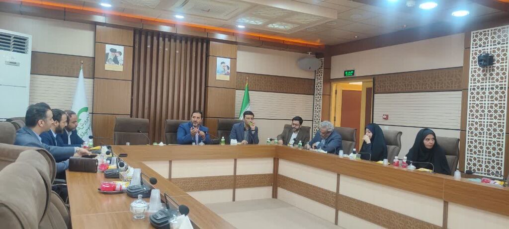 1340458-1 در آستانه هفته ی ملی کودک، بازدید اعضای شورای شهر و مسئولان شهرداری از مجتمع فرهنگی هنری کانون واقع در پردیسان