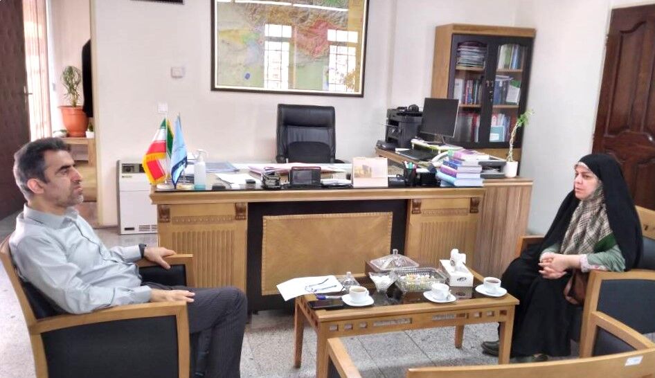 نشست سرپرست کانون تهران با معاون سازمان مدیریت و برنامه‌ریزی