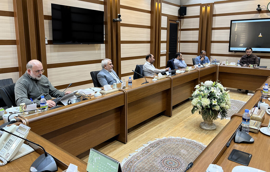 1343758 نشست تخصصی شورای عالی کتاب/ مرور آثار جدید نویسندگان و شاعران کودک و نوجوان