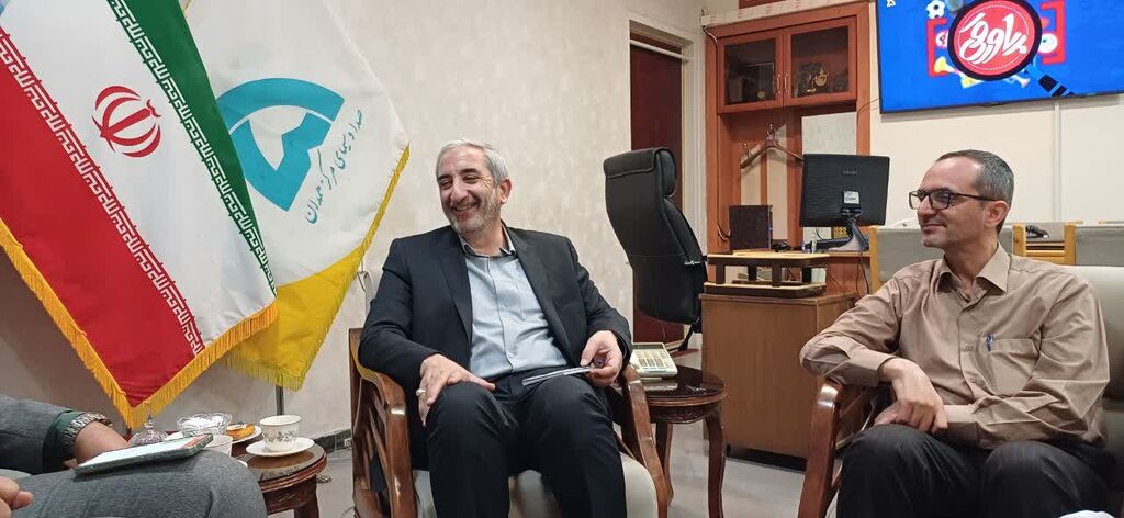 1344406-1 دیدار سرپرست کانون پرورش فکری استان همدان با مدیرکل صدا و سیمای استان