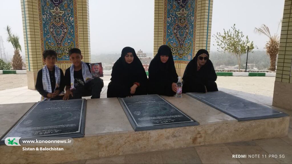 1344446 حضور مربیان و اعضای کانون سیستان و بلوچستان در گلزار شهدای شهرها به مناسبت هفته دفاع مقدس