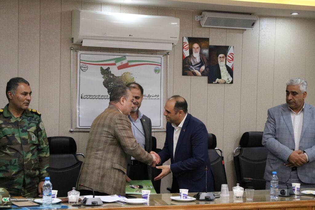 کودکان را می‌توان به معادن معنوی تشبیه کرد که باید برای کشف آنها تلاش کنیم