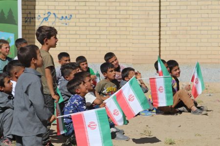 تماشاخانه سیار کانون پرورش فکری در روستای اورتاسو چاراویماق