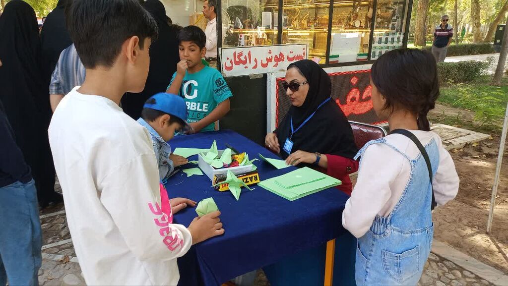 حضور فعال کانون در رویداد گردشگری در آرامگاه حکیم فردوسی