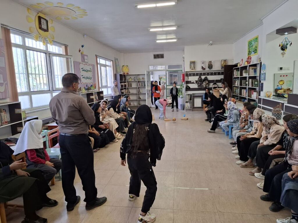 1344856-1 مسابقه بازیهای بومی و محلی در مرکز فرهنگی شماره ۳ سبزوار