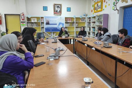 کتاب «فرشته‌ای آمین گفت» در کانون اردبیل نقد و بررسی شد