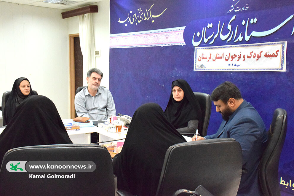 1344911-1 آینده استان و کشور را با مهارتآموزی و هویتبخشی بسازیم