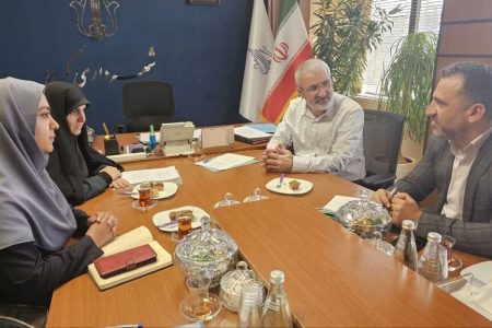 نشست  مدیر کل کانون البرز و شهردار کرج