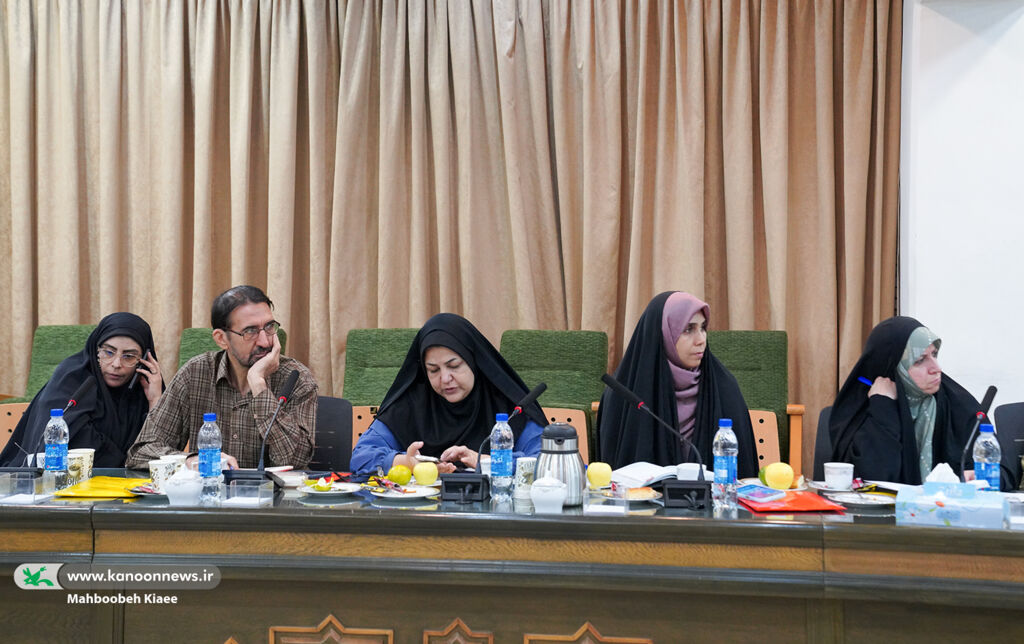 سند ملی کودک و نوجوان باید به‌روزرسانی شود