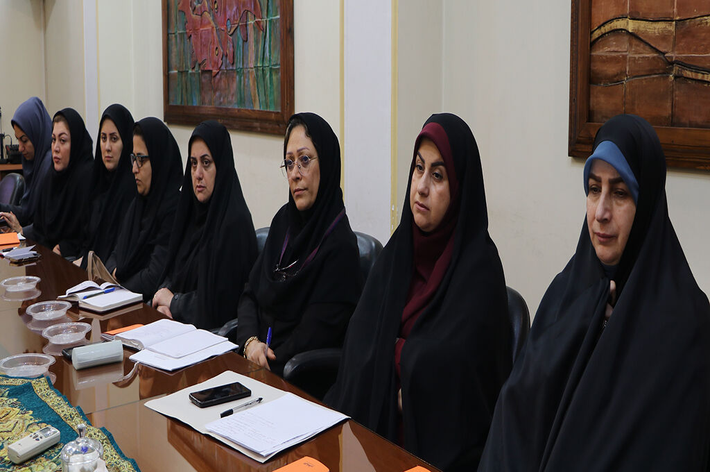 1345509-1 کودکان را دریابیم!