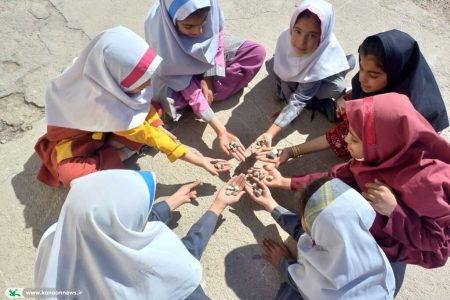 مسابقات جام بازی‌های بومی و محلی با حضور مربیان سیار در روستاها و حاشیه‌ی شهرهای زاهدان و زابل