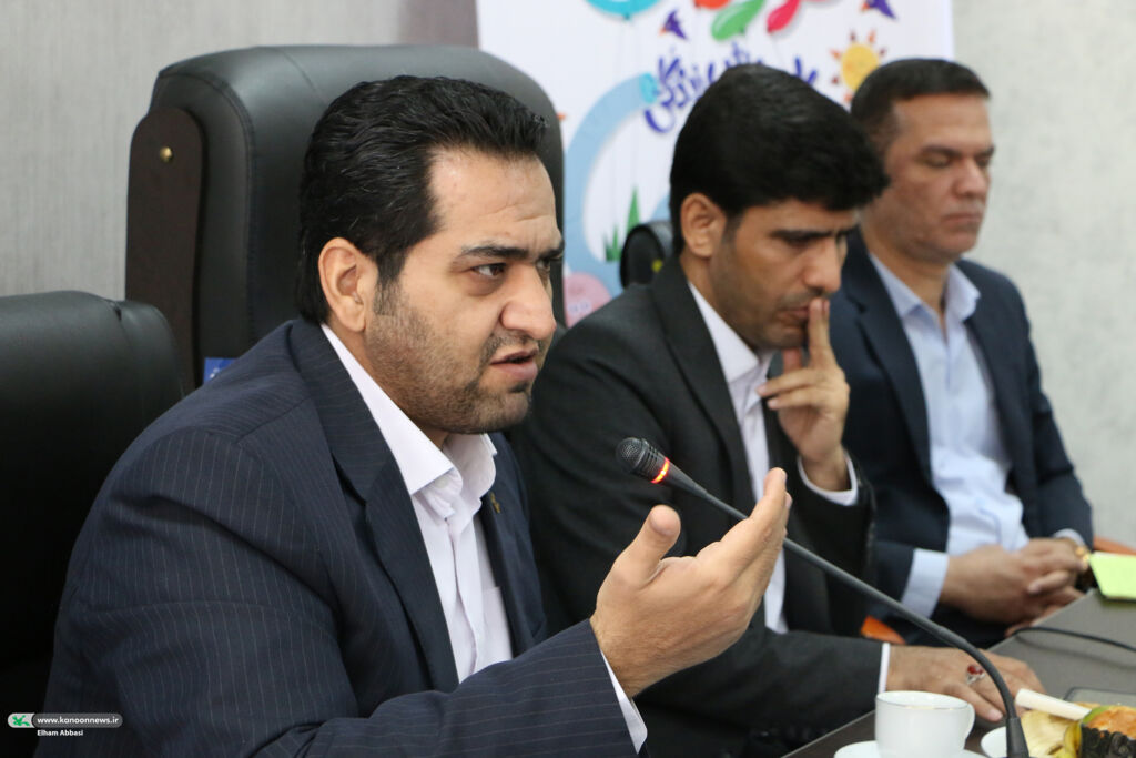 1346260-1 مدیرکل کانون از اجرای ۲۳۰ برنامه در هفته ملی کودک خبر داد
