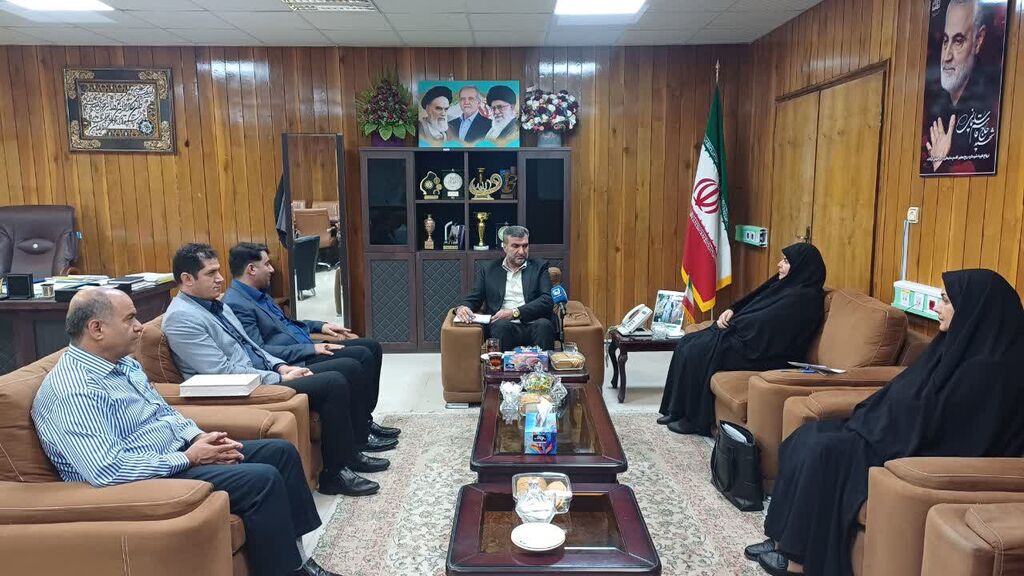 1346296-1 دیدارمدیر کل کانون استان با معاون اقتصادی استانداری