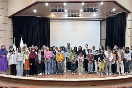  بازدید دختران شرکت خدمات دریایی و بندری سینا از مجتمع آفرینش(مرکز تخصصی علوم)