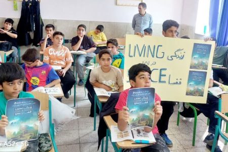 مربیان مرکز شماره ۴ کانون کرمانشاه دانش‌آموزان را به دنیای کهکشان‌ها بردند