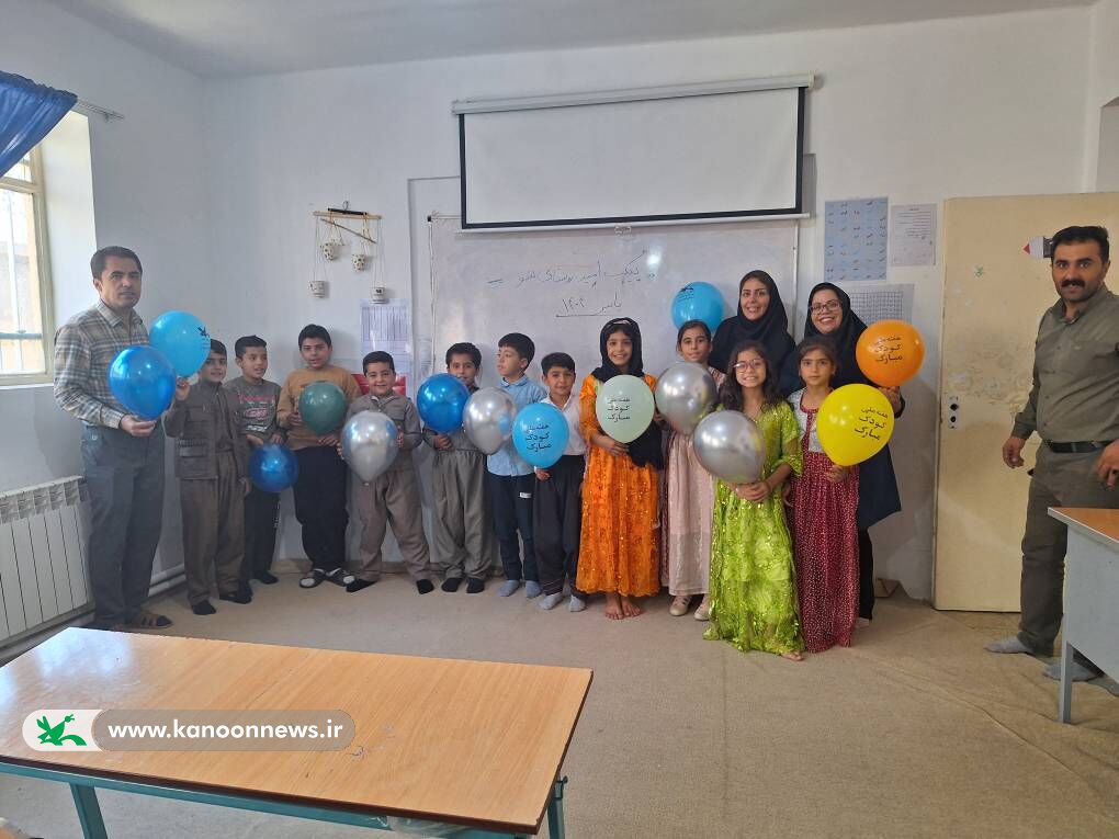 1346982-1 «پیک امید» در روستای سو؛ جشن شادمانی و فرهنگسازی برای کودکان