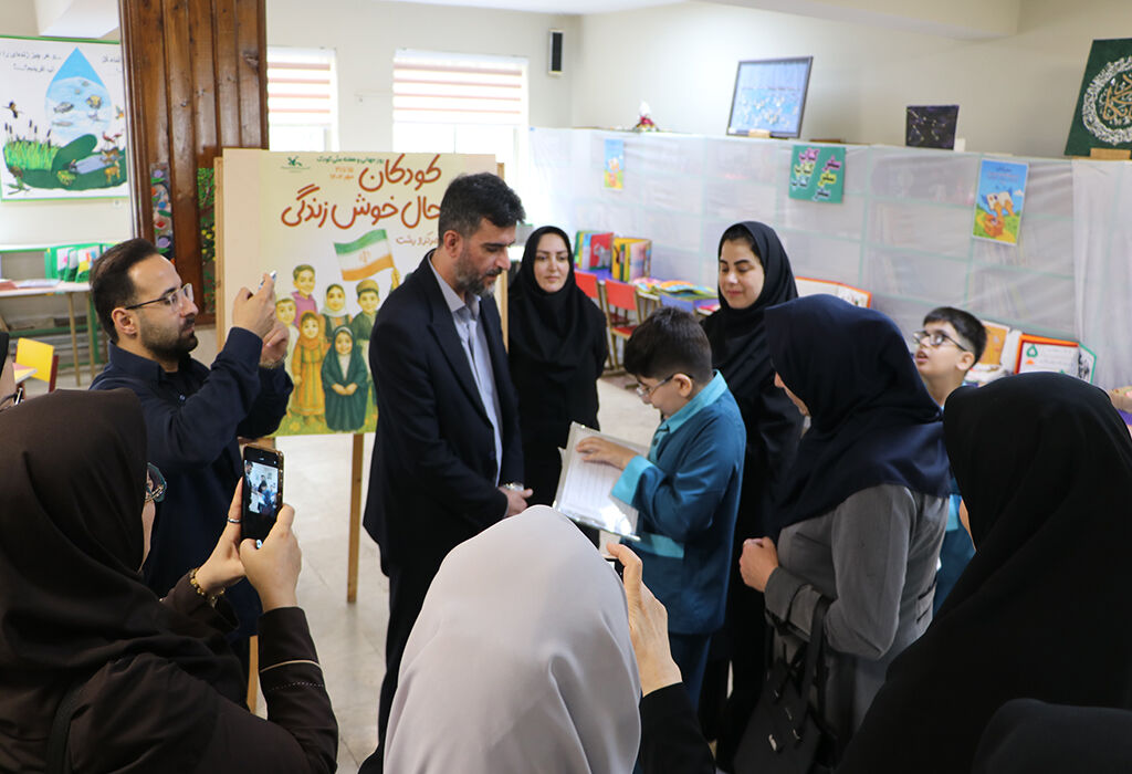 1347069-1 کتابهای حسی و لمسی به گیلان رسید