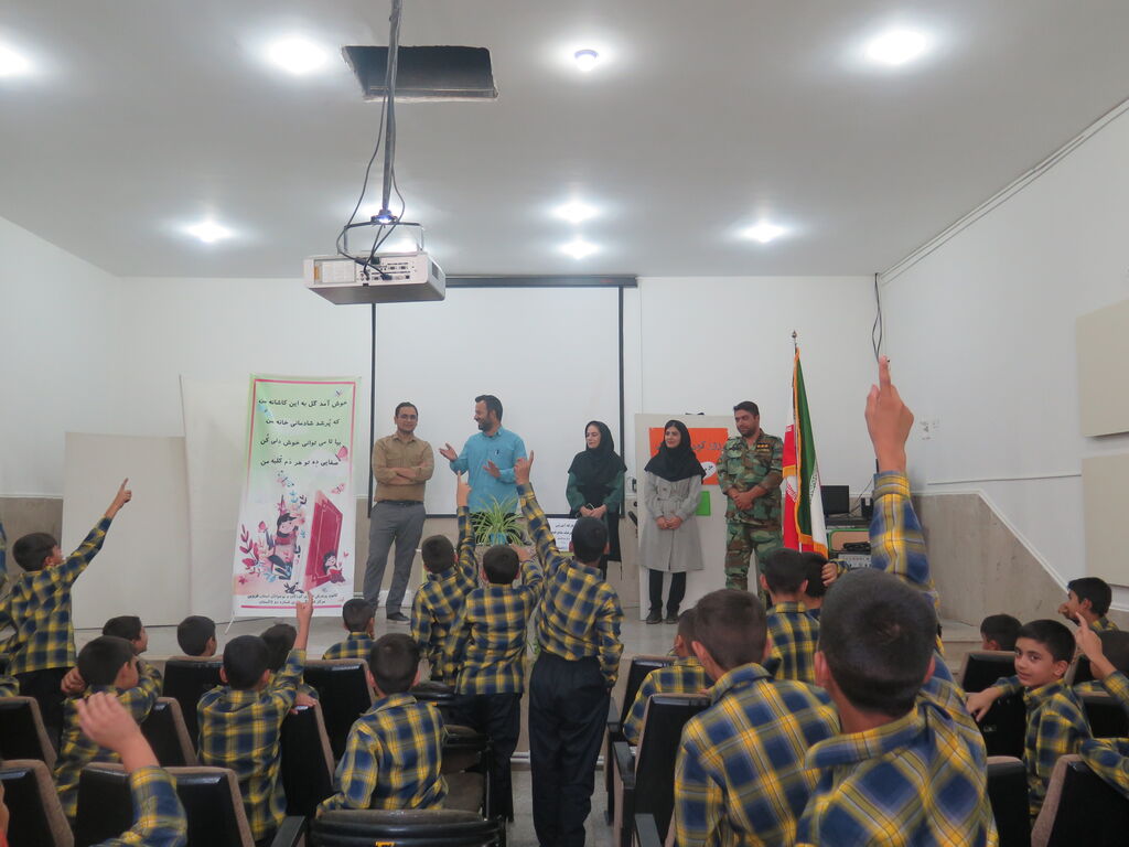 1347142-1 آغاز پرشور هفته ملی کودک در مراکز فرهنگی و هنری کانون استان قزوین