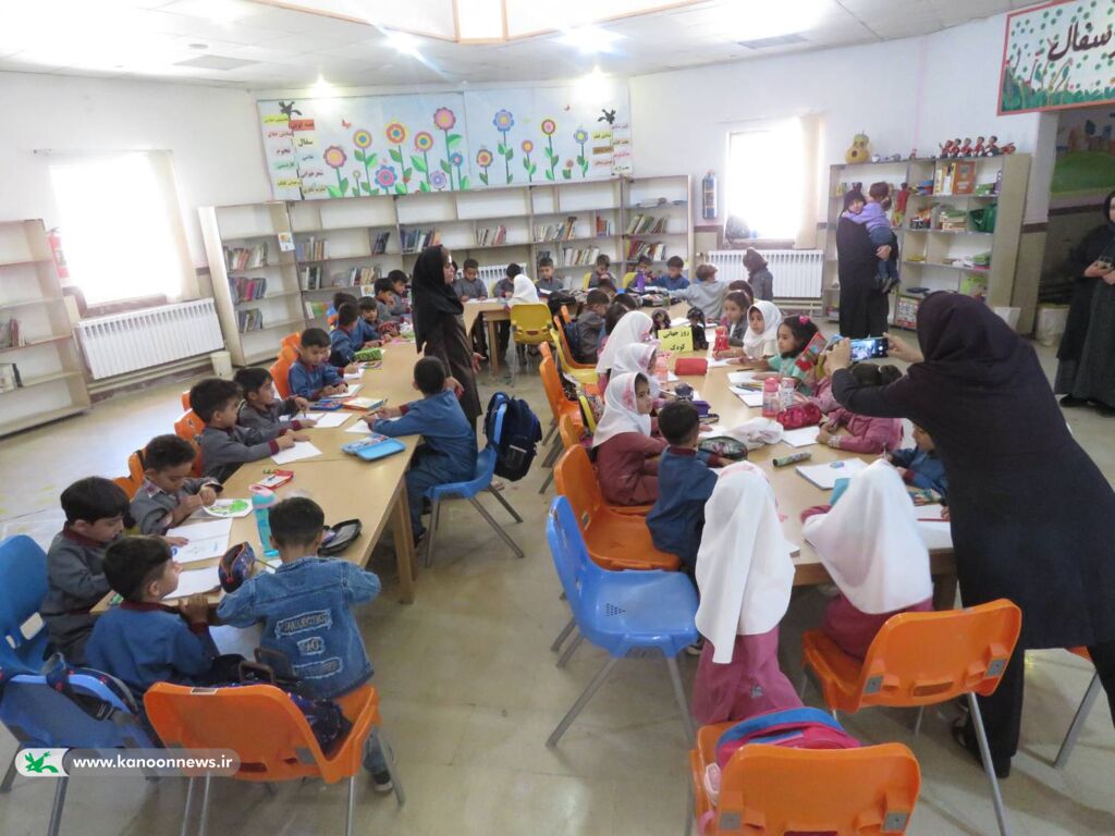 1347161-1 ویژهبرنامه فرهنگی کانون پرورش فکری کودکان و نوجوانان شهرستان سروآباد برای کودکان و والدین