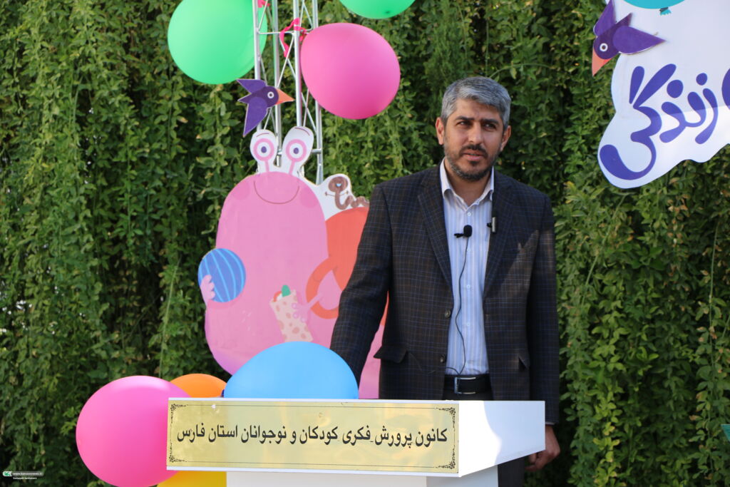 اعزام هشت گروه کتابخانه سیار به مدارس حاشیه‌نشین شهر شیراز