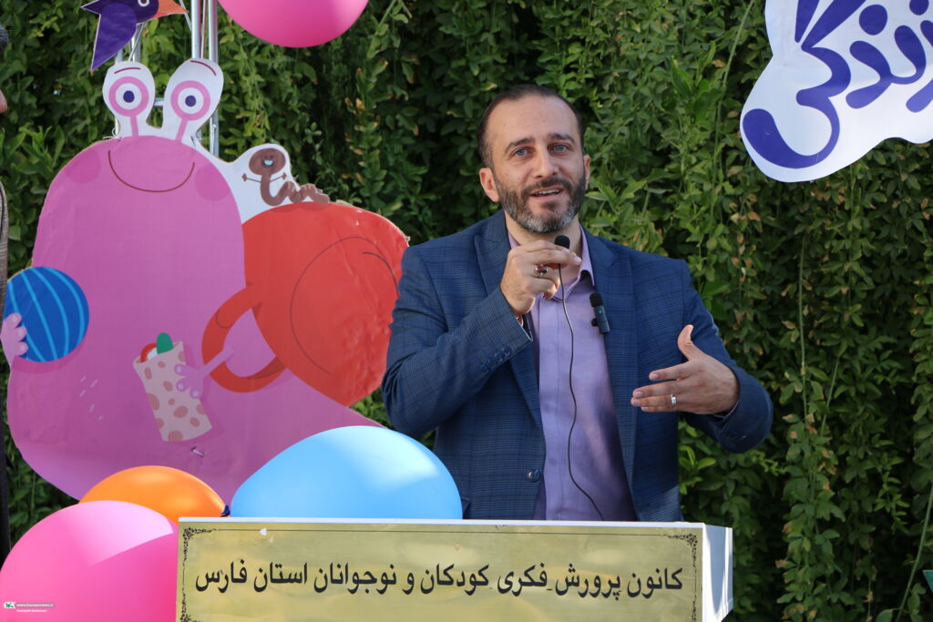 اعزام هشت گروه کتابخانه سیار به مدارس حاشیه‌نشین شهر شیراز