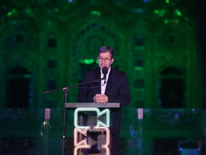 برگزیدگان نخستین گردهمایی فیلم‌سازان نوجوان  اصفهان تجلیل شدند