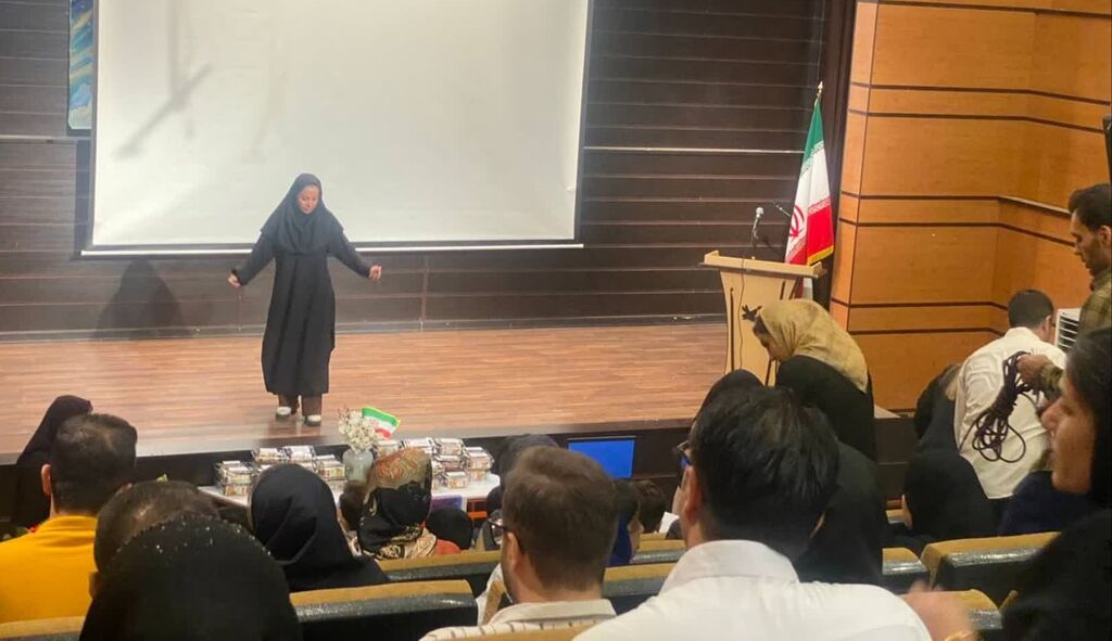 هفته ملی کودک در مرکز شماره ۴ کانون کرمانشاه با میزبانی «نوخوان‌ها» و خانواده‌ها آغاز شد