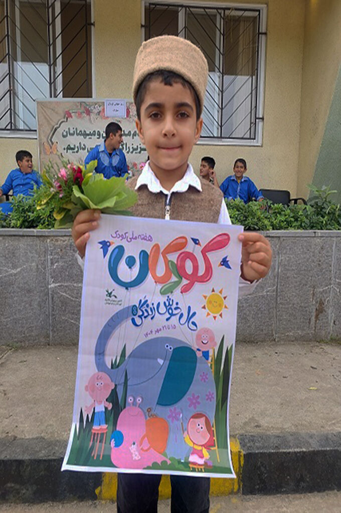 1348001-1 جشنواره بازیهای بومی و محلی کودکان در کانون تالش؛ تبلور «حال خوش زندگی» در هفته ملی کودک