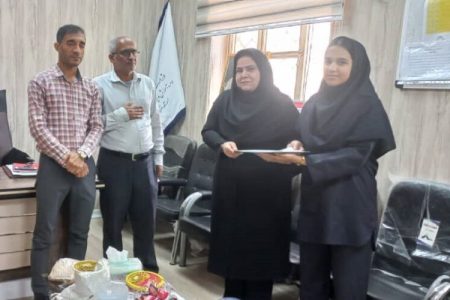 تقدیر از دانش آموز برگزیده هرمزگانی در جشنواره نوجوان سالم