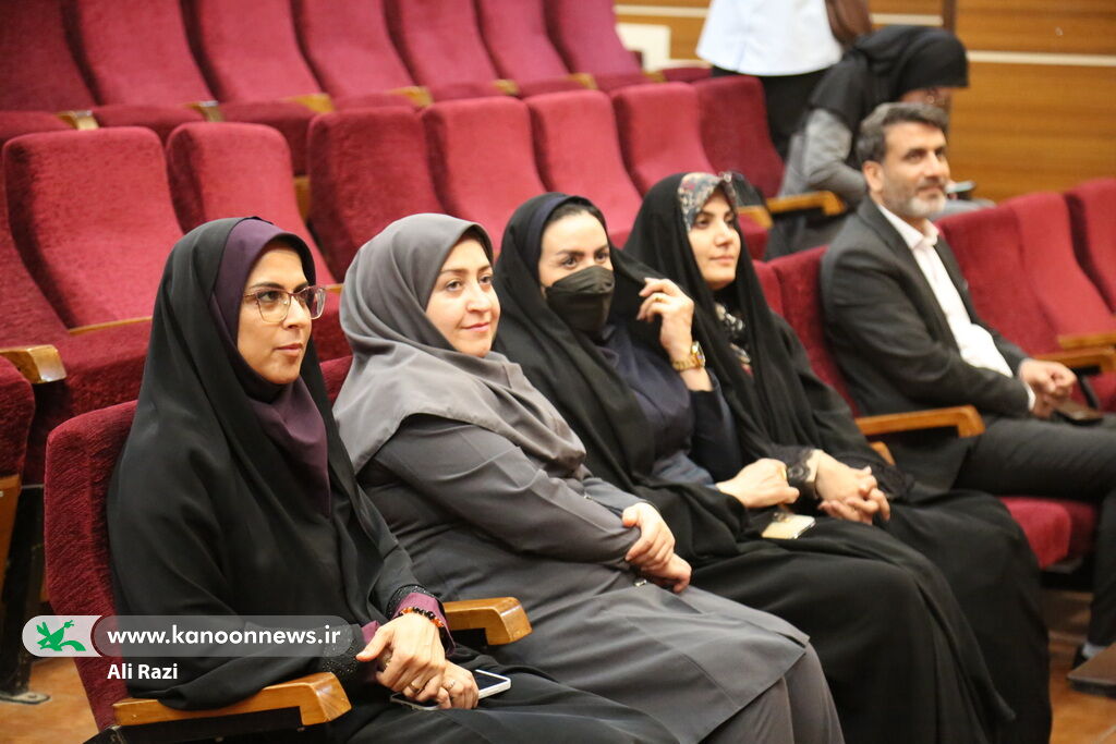 1348093-1 "جنگ شادی هزار لبخند" ویژه کودکان پیشدبستانی در بوشهر برگزار شد