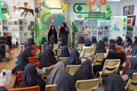 اجرای ویژه برنامه «زمین خانه ما» در مجتمع کانون تبریز