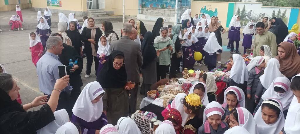 1348380-1 آغاز هفته ملی کودک با ۲۰ کارگاه مهارتافزایی در شهرستان رامسر
