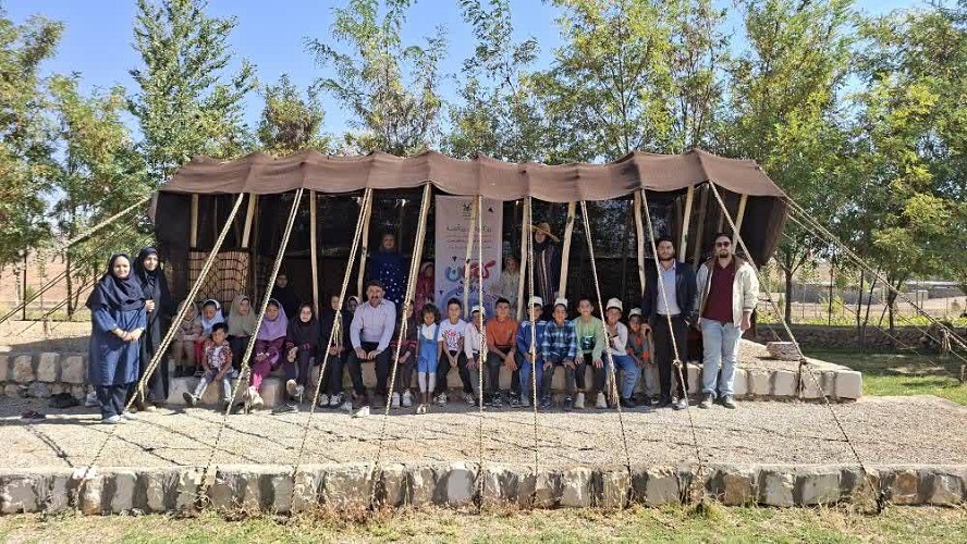 شکوه قصه و شادی در روز جهانی کودک در مناطق عشایری و روستایی سمیرم