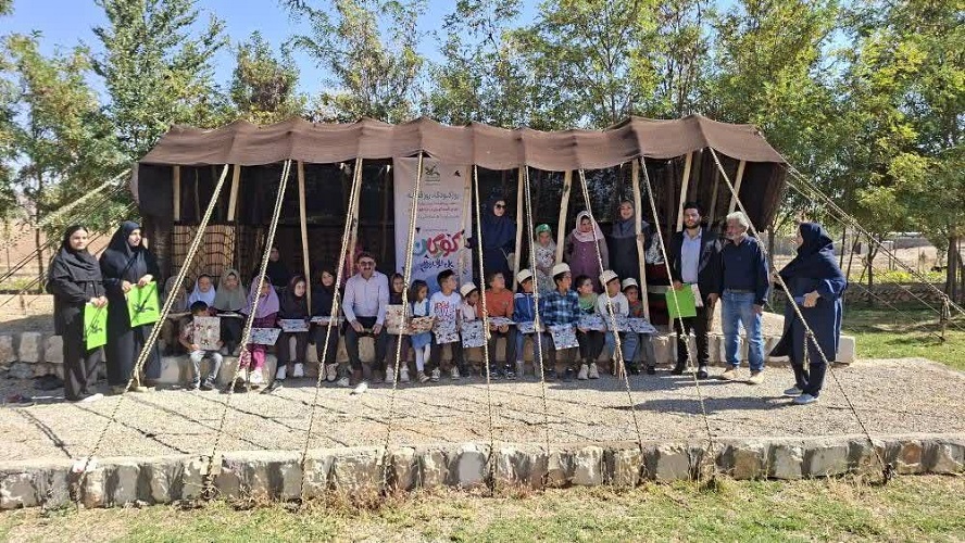 شکوه قصه و شادی در روز جهانی کودک در مناطق عشایری و روستایی سمیرم