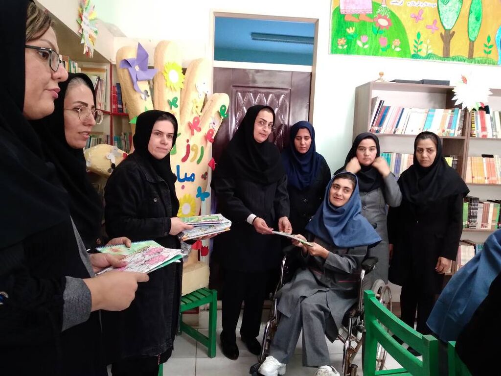 1348791-1 کودکان خلخالی با دو ویژهبرنامه شاد، هفته ملی کودک را آغاز کردند