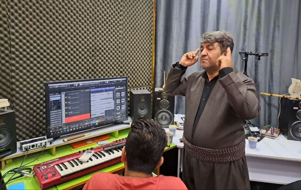 1348827-1 رونمایی از نماهنگ سرود «نیشتمانی دایه» در کانون کرمانشاه