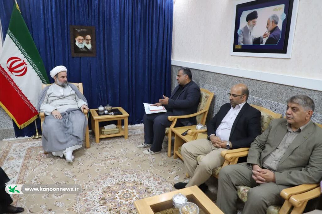 گسترش فعالیت‌های کانون پرورش فکری و تمرکز بر پرورش عقلانی کودکان و نوجوانان ضروری است