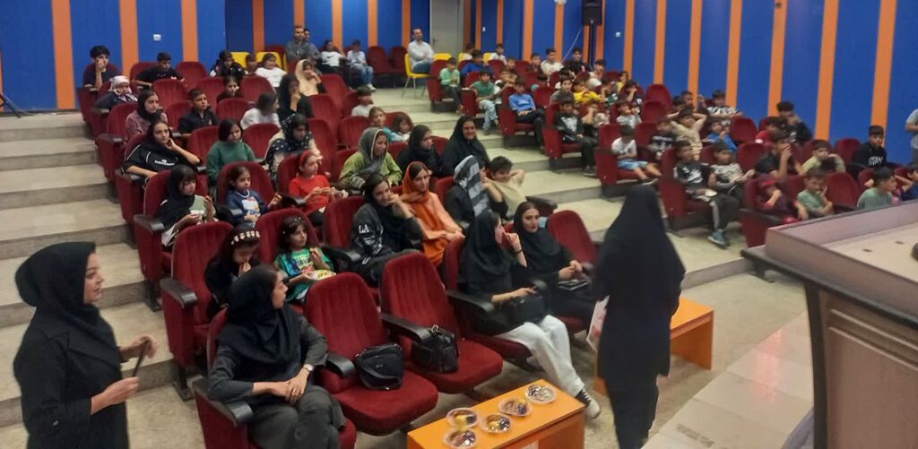 1348987-1 جشن امید و حمایت از کودکان کار در مرکز شماره ۱۱ کانون کرمانشاه