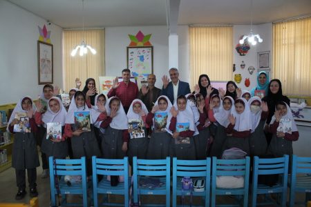 نشست ادبی در باغ کودکی در کانون استان مرکزی