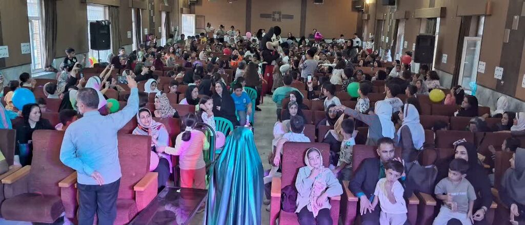 1350014-1 جشن بزرگ کودکانه در کنگاور با محوریت نشاط اجتماعی