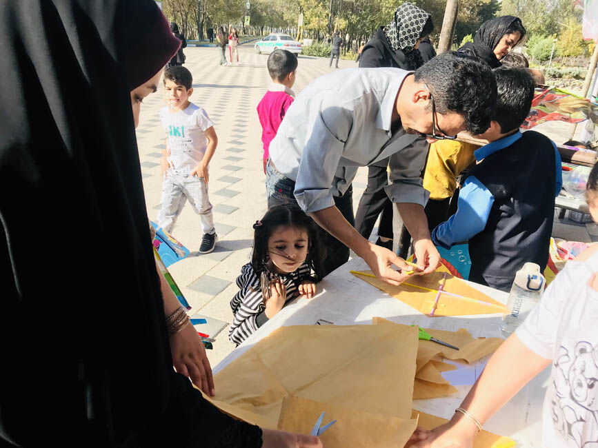 جشنواره بادبادک‌ها جلوه‌ای از حال خوش زندگی کودکان بود