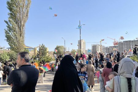 جشنواره بادبادک‌ها جلوه‌ای از حال خوش زندگی کودکان بود