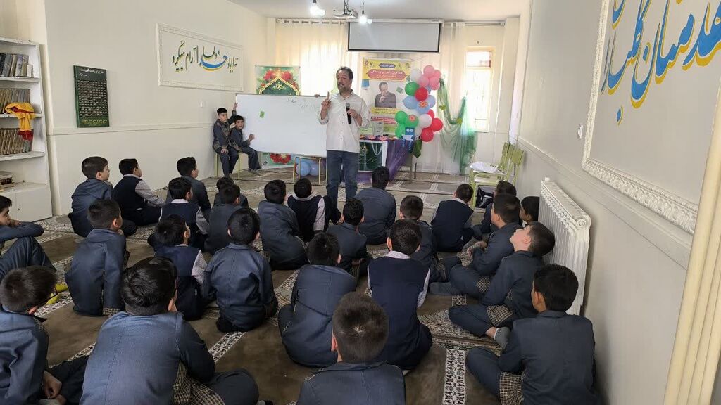 1350168-1 ساخت قایقهای صمود با دستان کودکانه