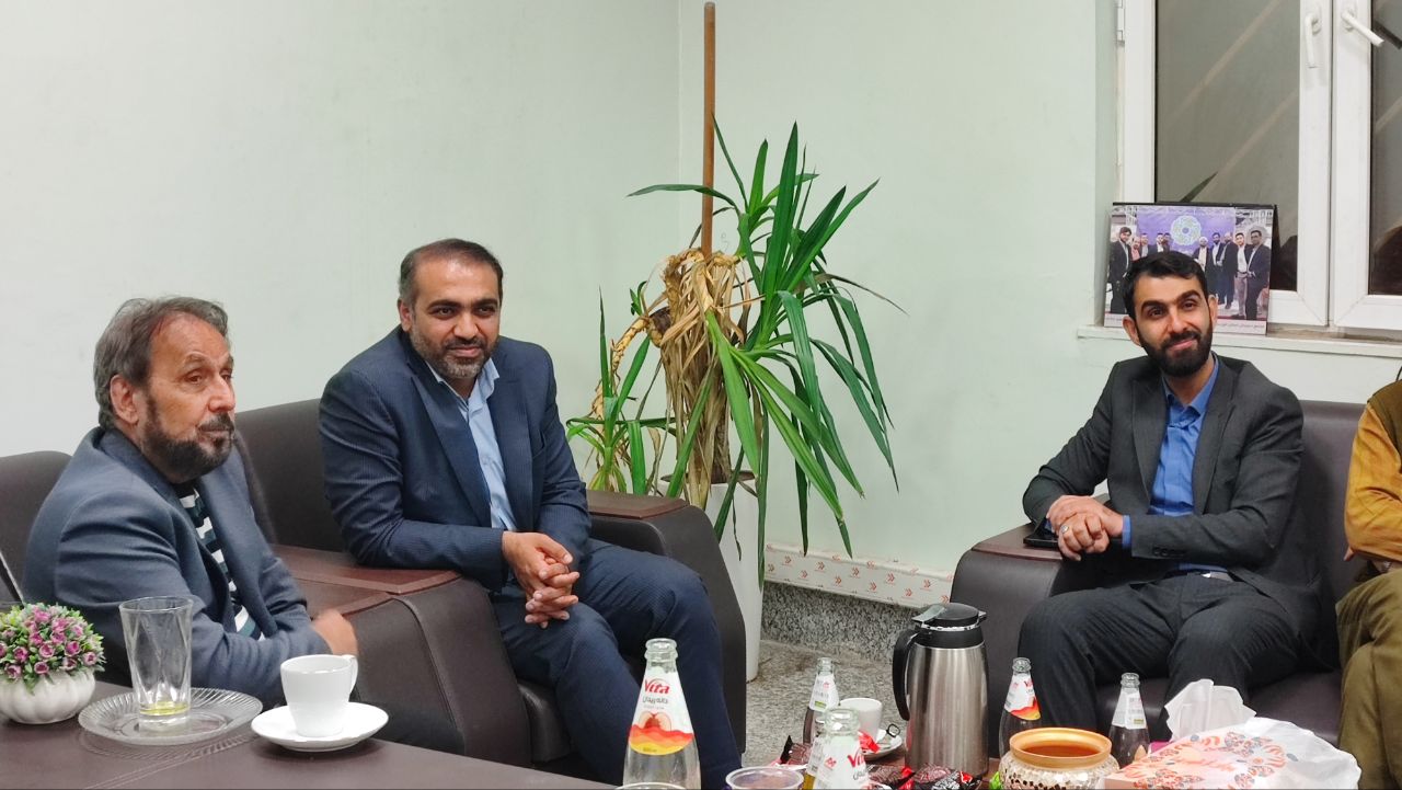 ویژه‌برنامه «کودکان، حال خوش زندگی» با حضور عمو قناد در اهواز برگزار شد