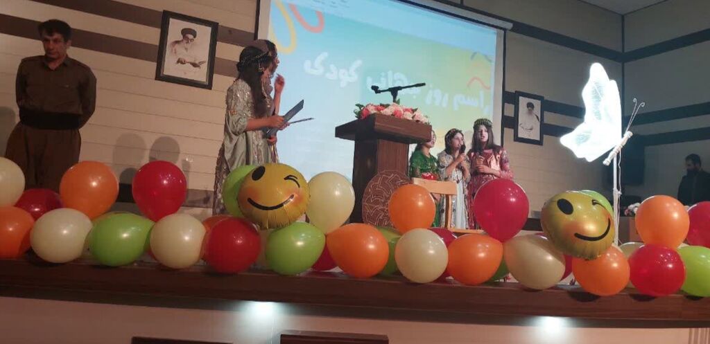 1350255-1 جشن "روژی مندالان" در جوانرود برگزار شد