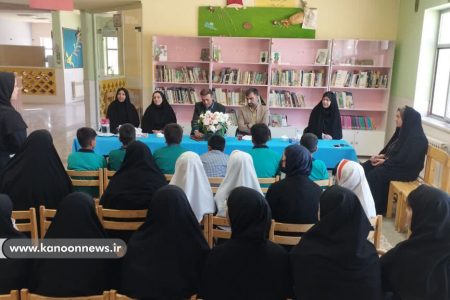 نمایندگان کودک و نوجوان شهرستان بهاباد با مسئولین دیدار کردند