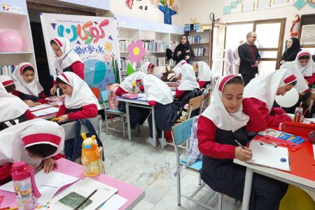 مراکز کانون در شهرهای انگوت، نمین و هشجین دومین روز از هفته ملی کودک را گرامی داشتند