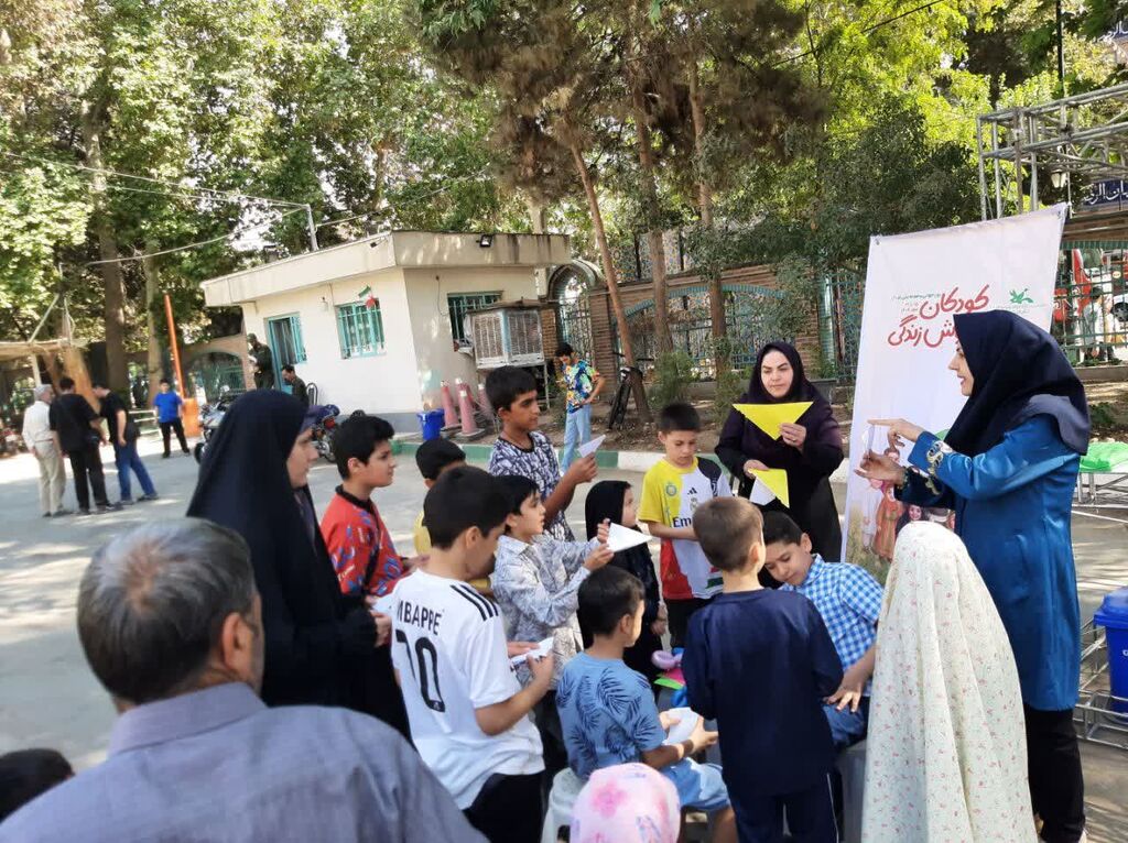 1350904-1 برگزاری ویژه برنامهی «ستارههای دنبالهدار» در کرج