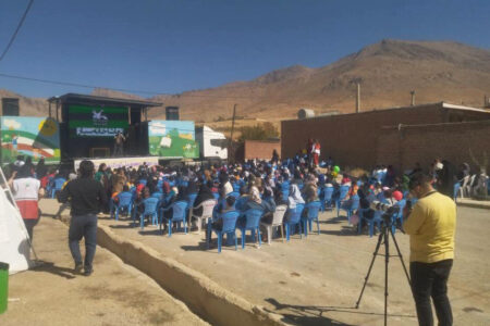 تماشاخانه سیار کانون به شهرها و روستاهای چهارمحال و بختیاری سفر کرد